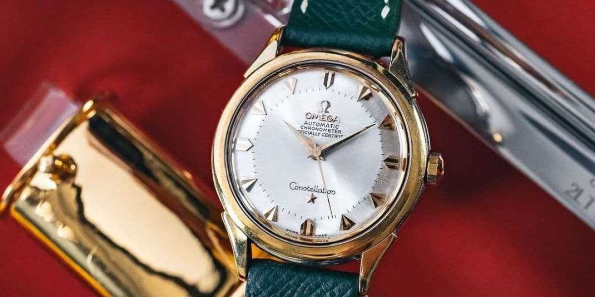 Rediscovering Elegance: The Appeal of Vintage Watches